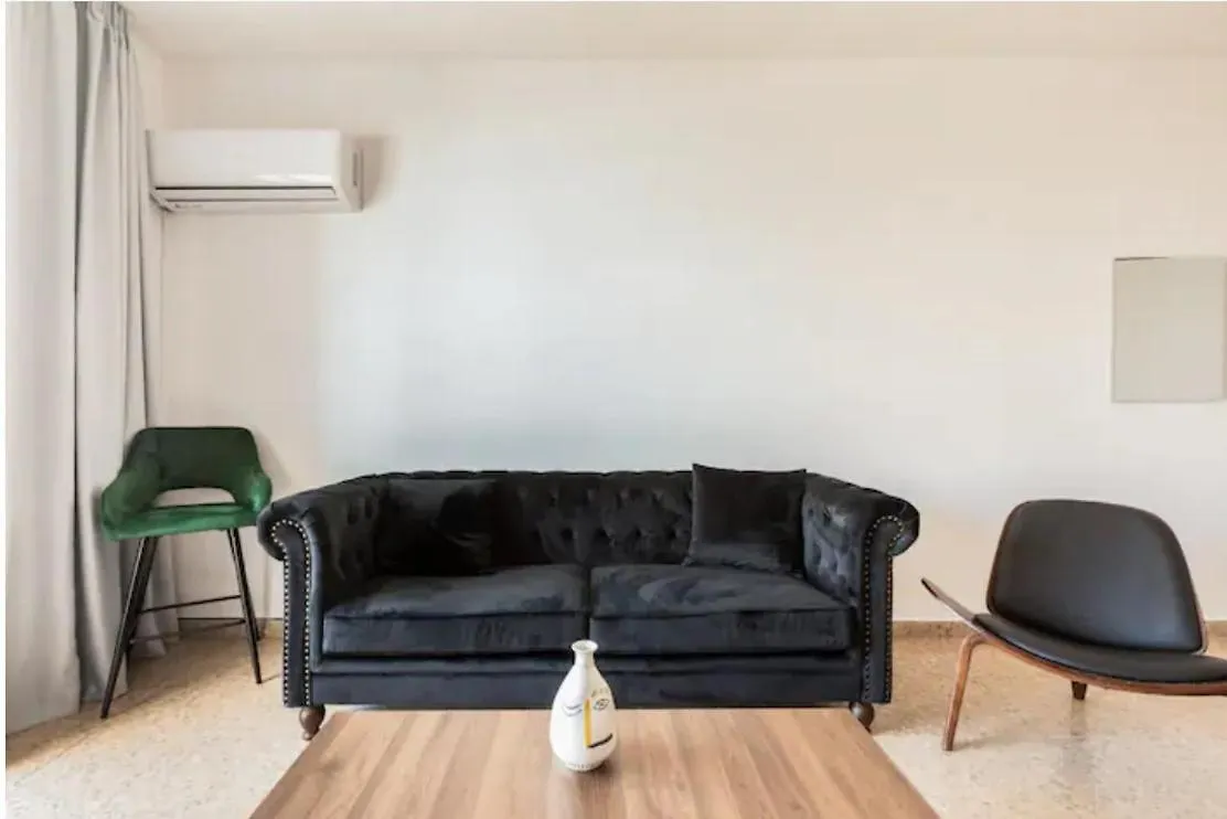 Sea View City Centre 3Bed Apartment Larnaca Cyprus