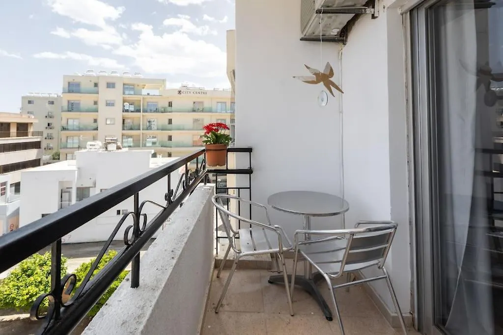 Sea View City Centre 3Bed Apartment Larnaca