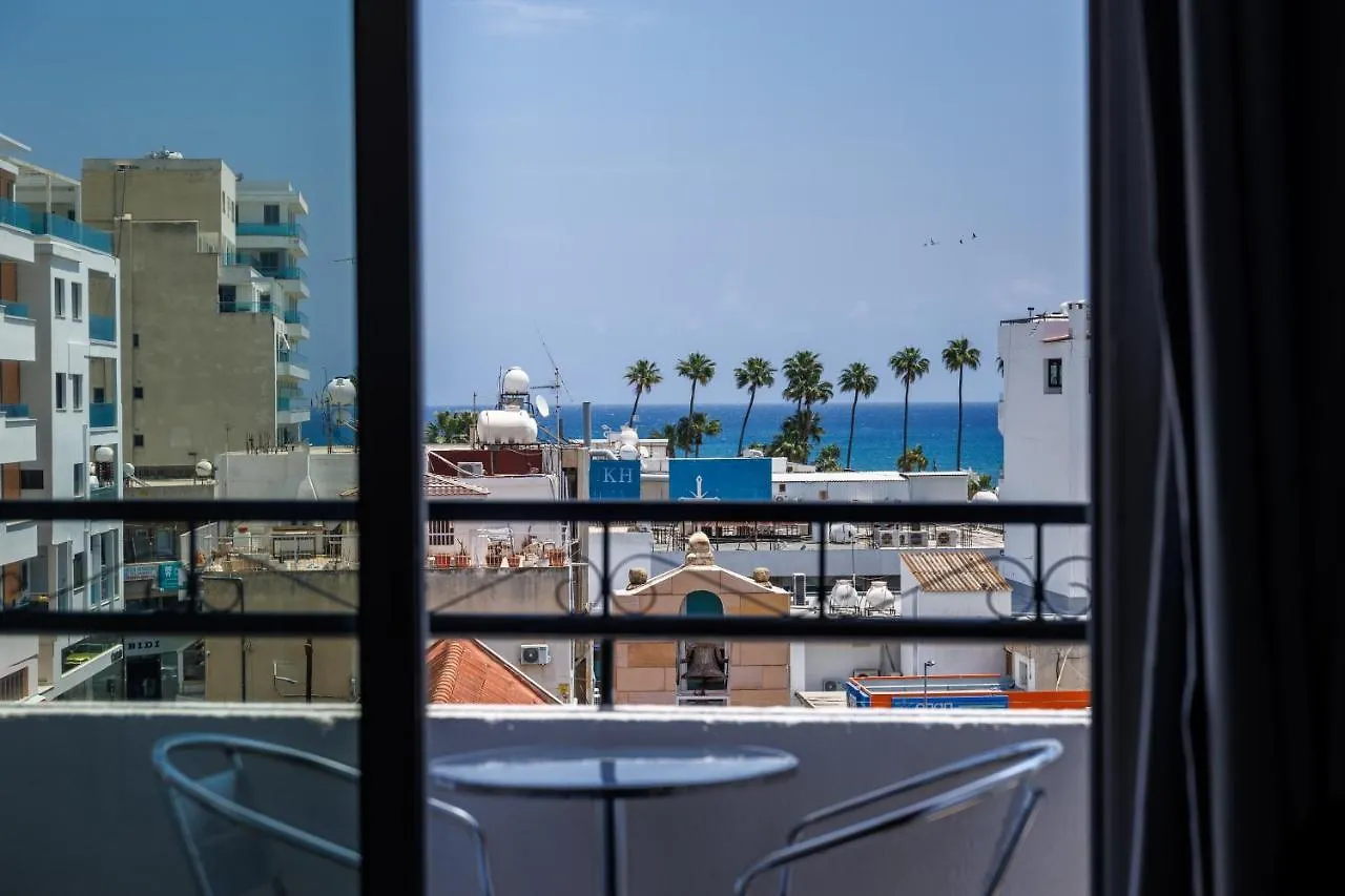 Sea View City Centre 3Bed Apartment Larnaca Cyprus