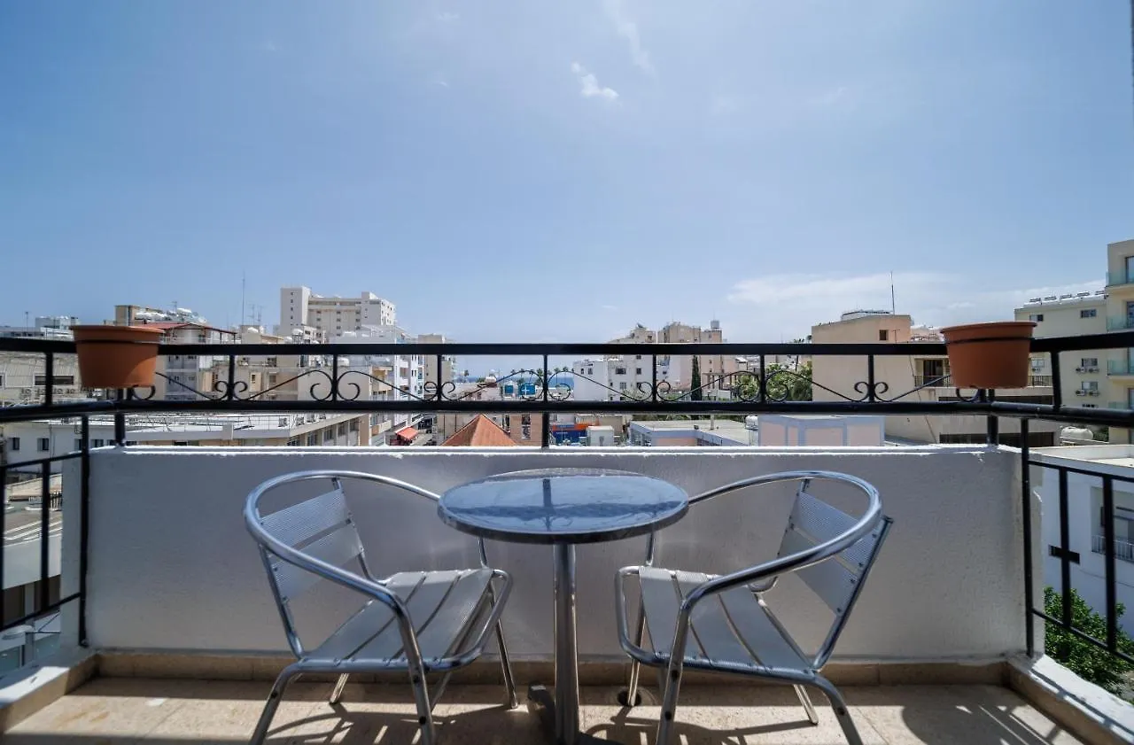 Sea View City Centre 3Bed Apartment Larnaca 0*,  Cyprus